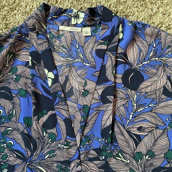 21-💼Like New Halogen Top Sleeveless, V-neck - Picture 4 of 7